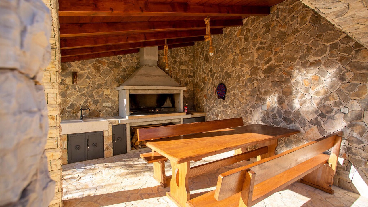 Photo of Outdoor in Linardici