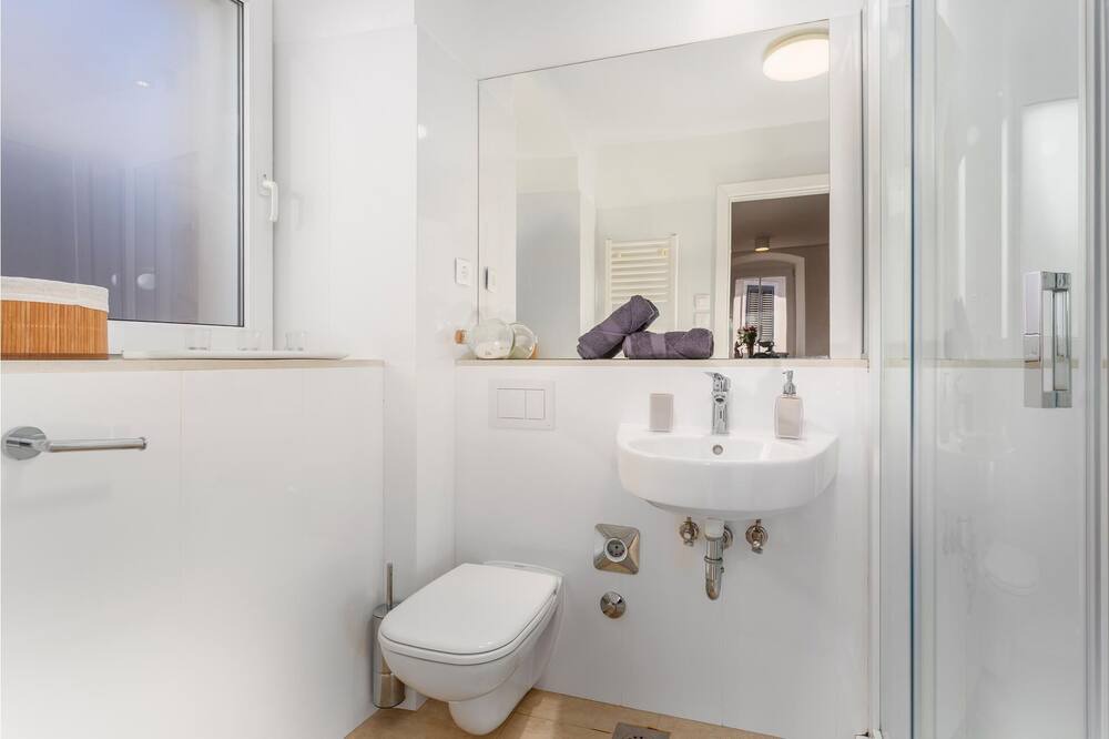 Photo of Bathroom in Ika