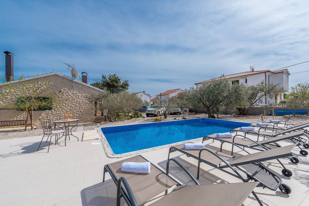 Photo of Outdoor in Brodarica