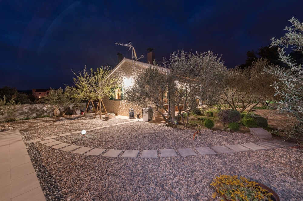 Photo of Outdoor in Brodarica