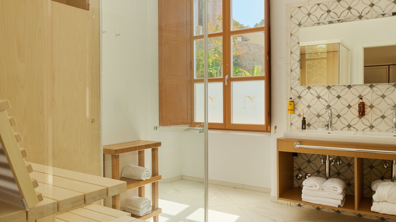 Photo of Bathroom in Pile
