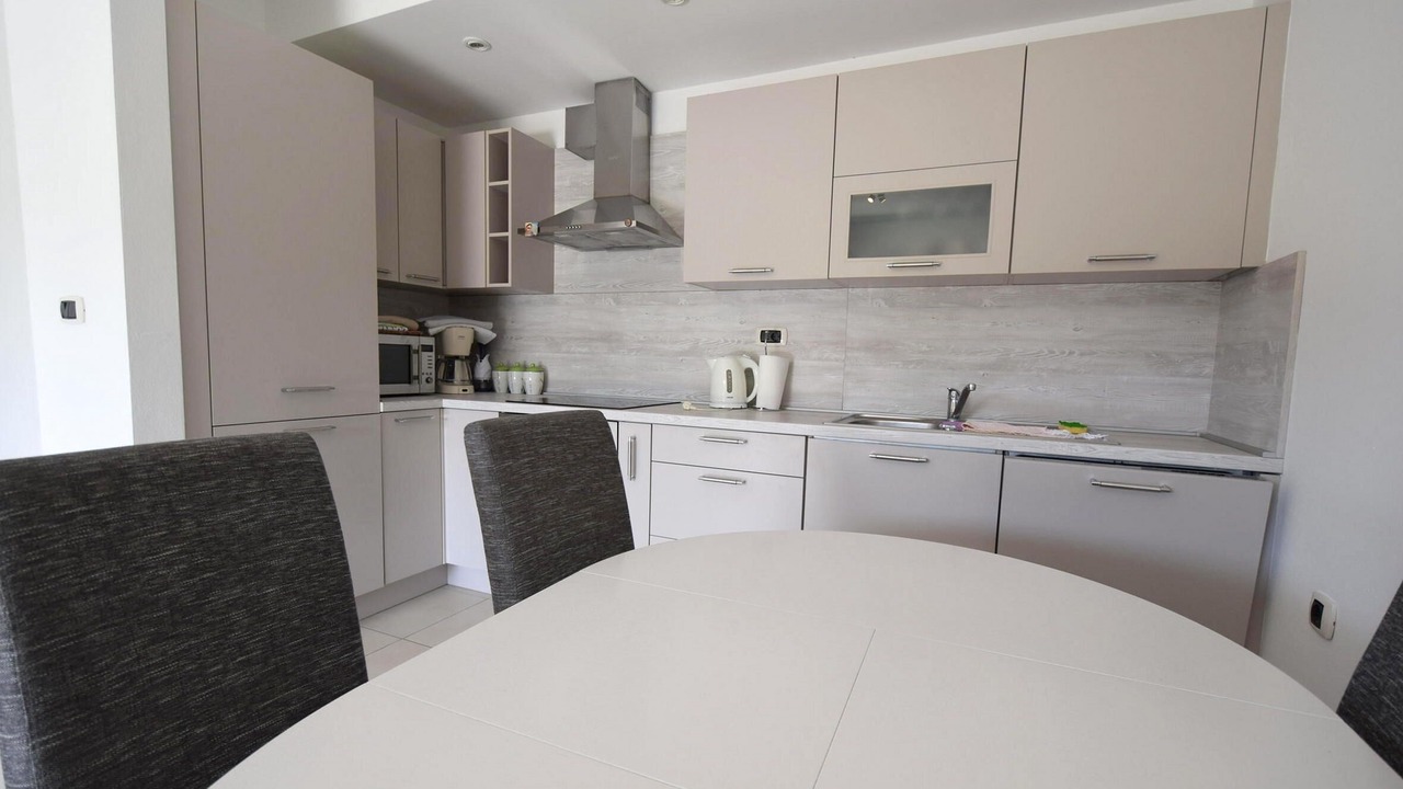 Photo of Kitchen in Omisalj