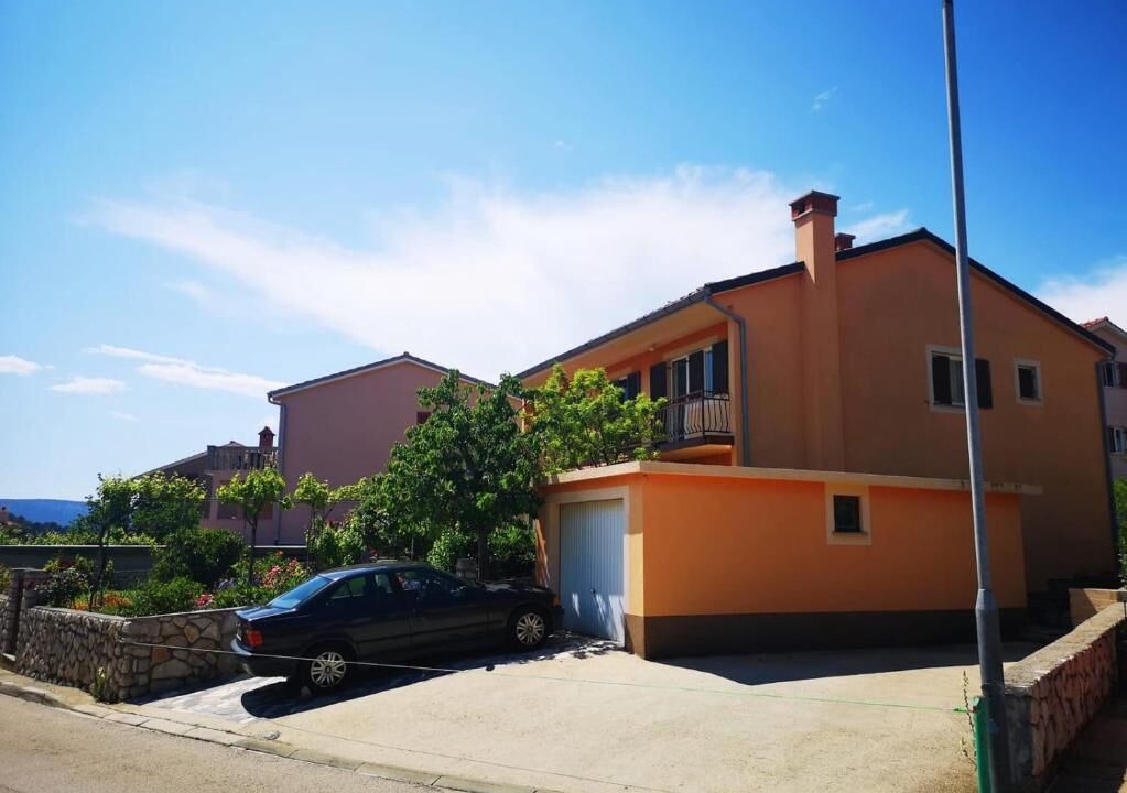 Photo of Outdoor in Cres