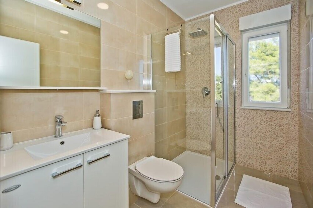 Photo of Bathroom in Bogomolje