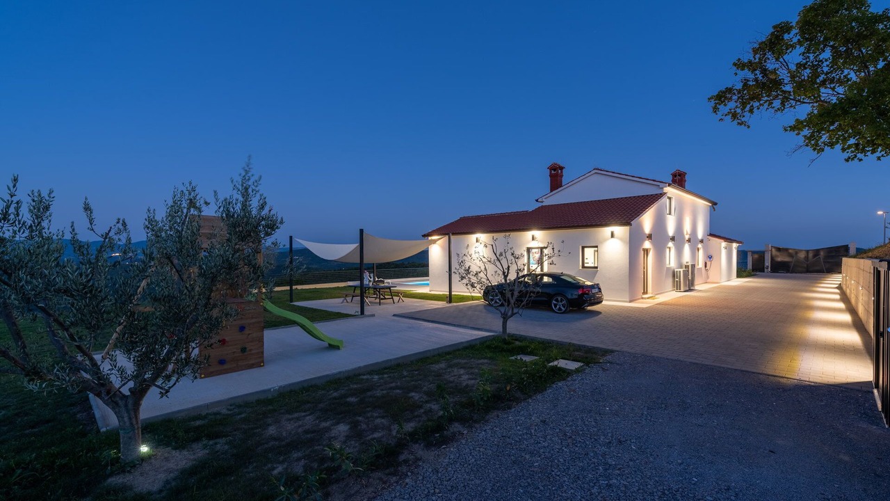 Photo of Outdoor in Vrh