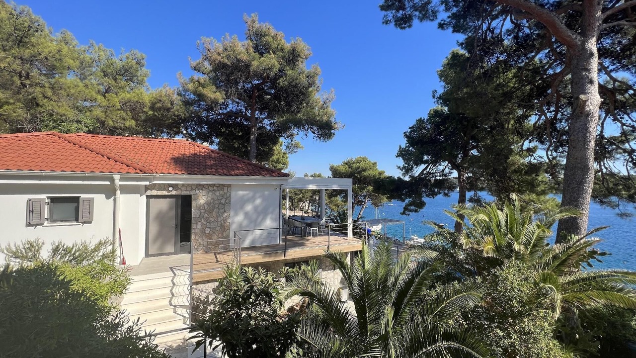 Photo of Outdoor in Cove Murtar