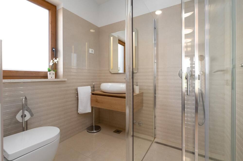 Photo of Bathroom in Paradiz