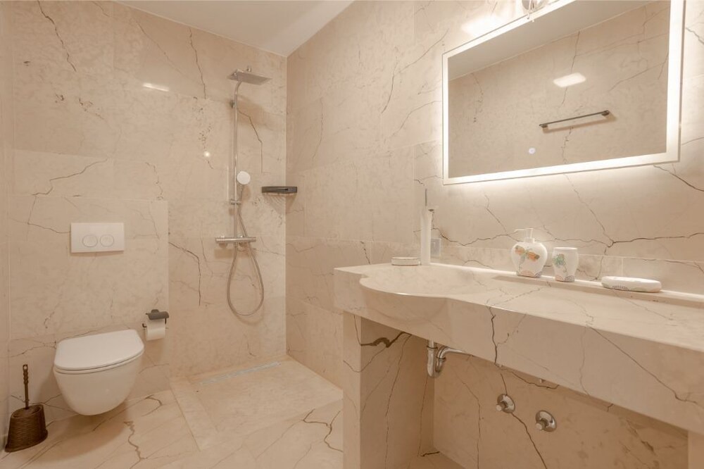Photo of Bathroom in Sobra