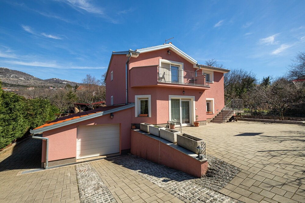 Photo of Outdoor in Hreljin