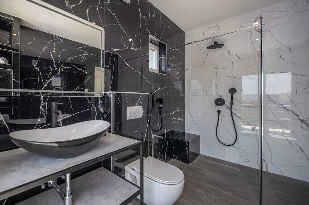 Photo of Bathroom in Sucuraj