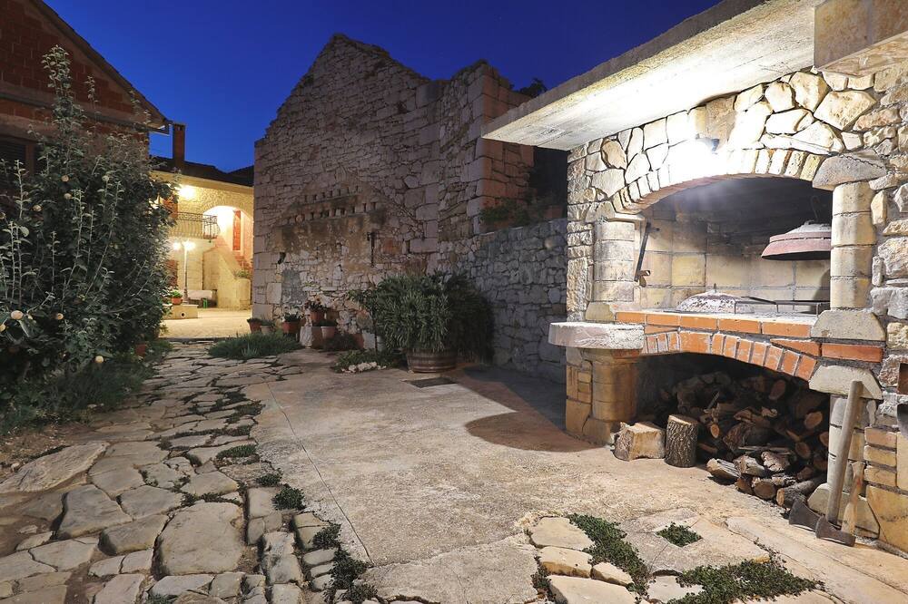 Photo of Patio Balcony in Nadin