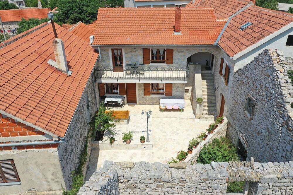 Photo of Outdoor in Nadin