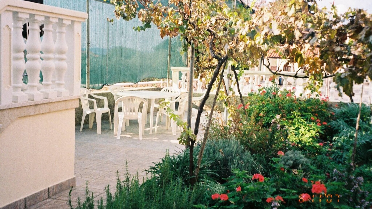 Photo of Outdoor in Lukoran