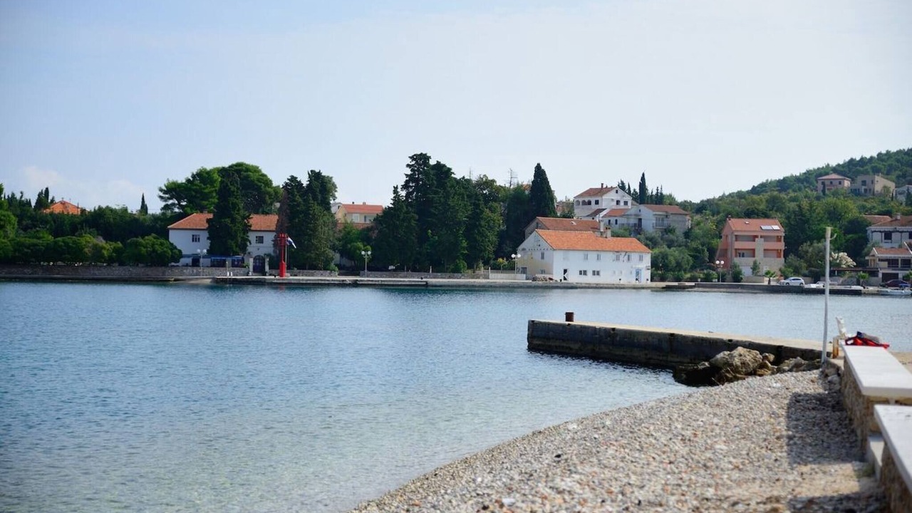 Photo of Outdoor in Lukoran