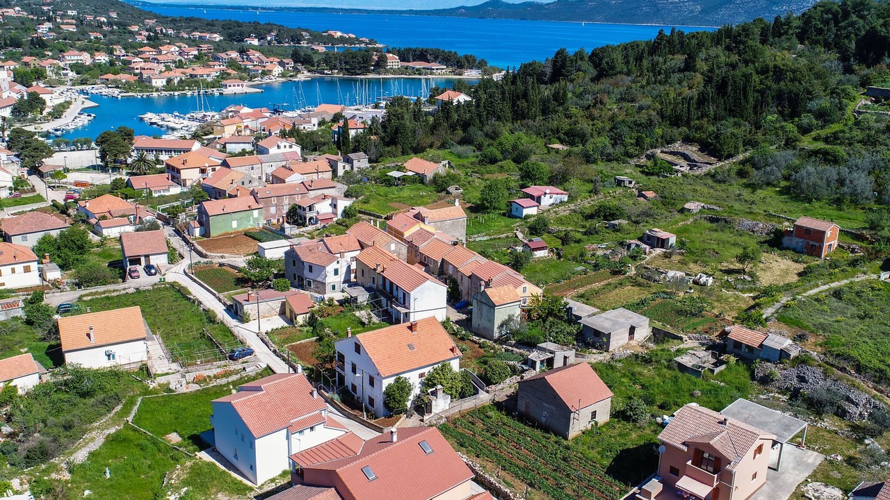 Photo of Outdoor in Veli Iz