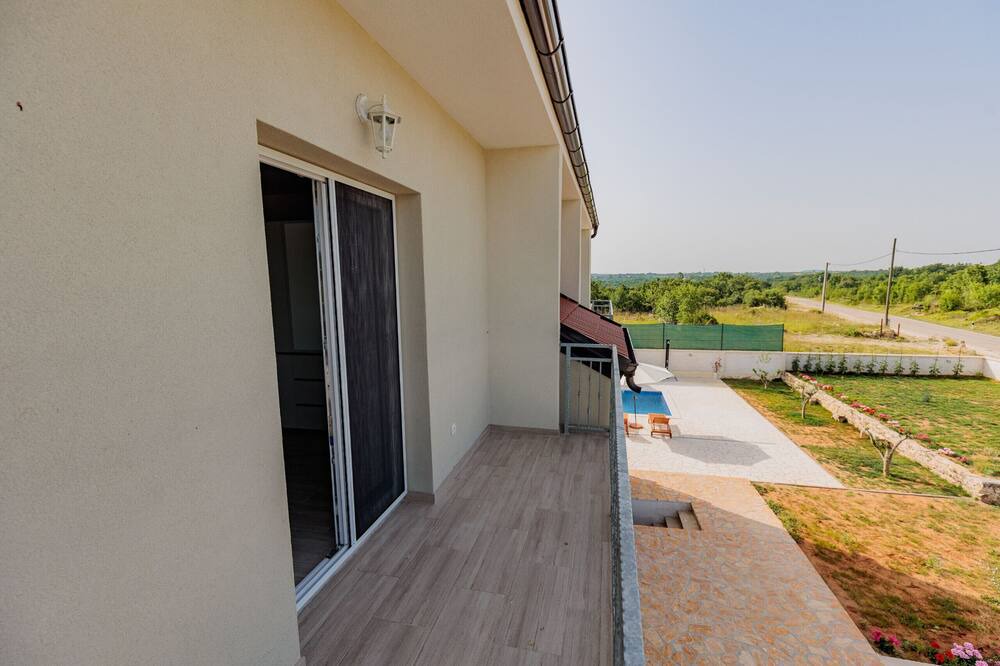 Photo of Patio Balcony in Velim