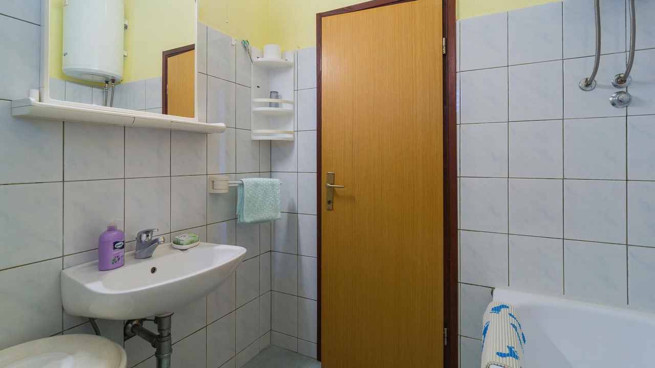 Photo of Bathroom in Srijane