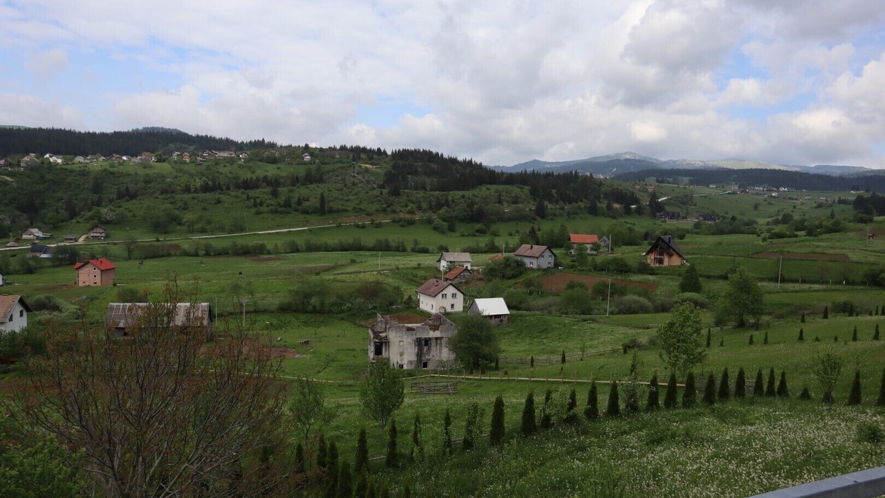 Photo of Outdoor in Sumece