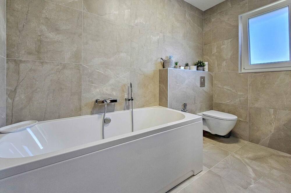 Photo of Bathroom in Seget