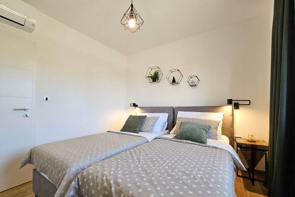 Photo of Bedroom in Seget