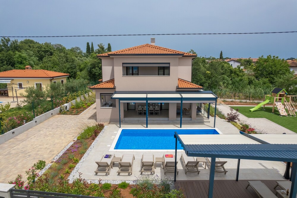Photo of Outdoor in Buici
