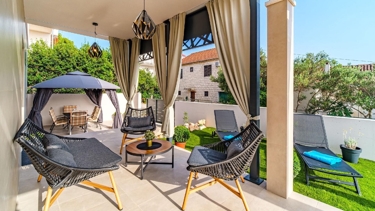 Photo of Outdoor in Cove Makarac (Milna)