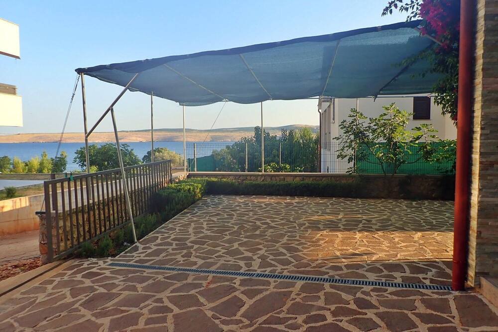 Photo of Outdoor in Seline