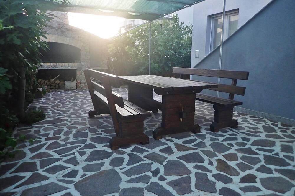 Photo of Outdoor in Seline