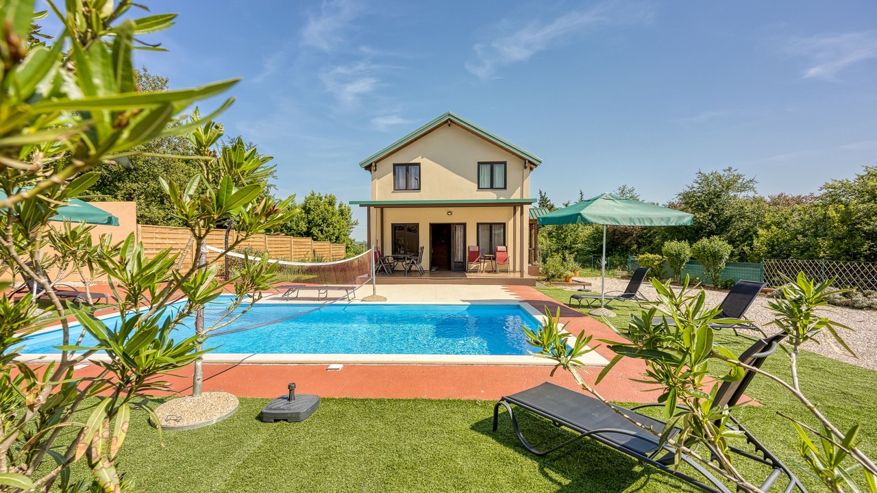 Photo of Outdoor in Materada