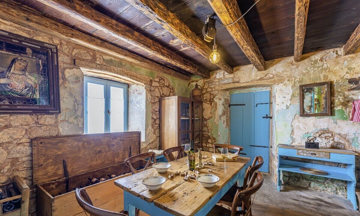 Photo of Others in Grandici