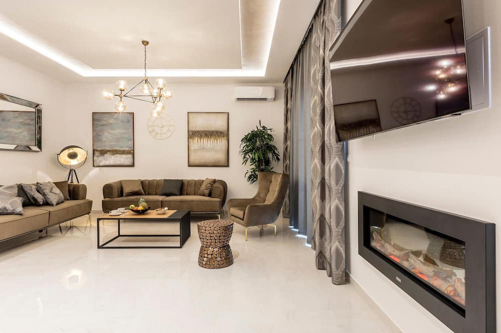 Photo of Bedroom in Marina