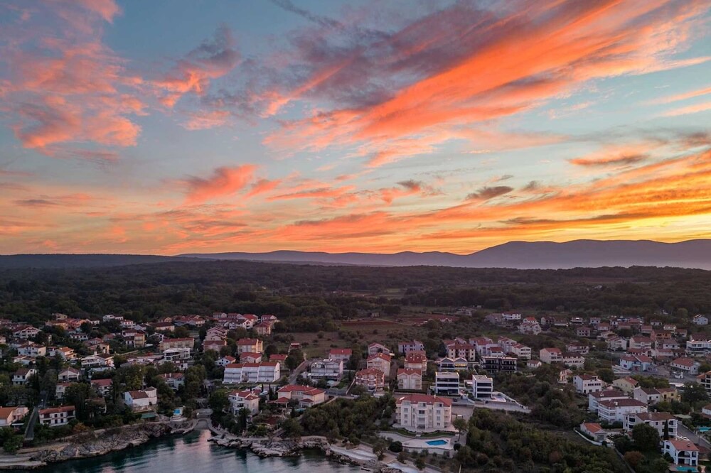 Photo of Outdoor in Porat