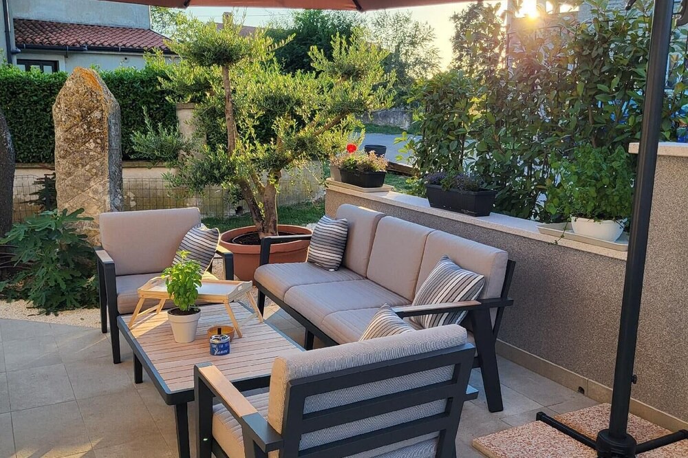 Photo of Patio Balcony in Belavici
