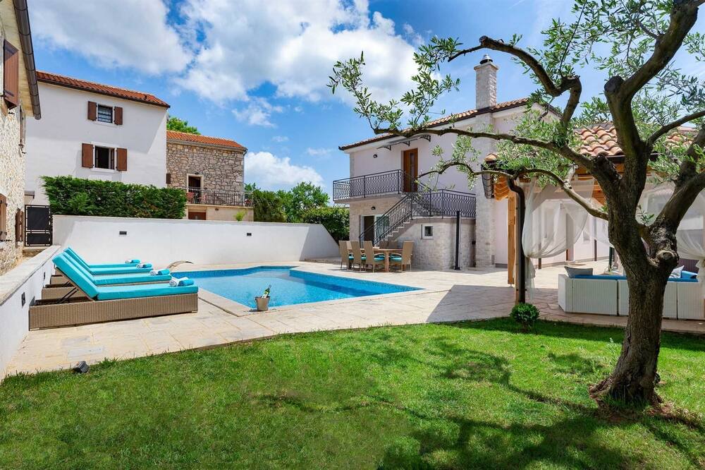 Photo of Outdoor in Lasici