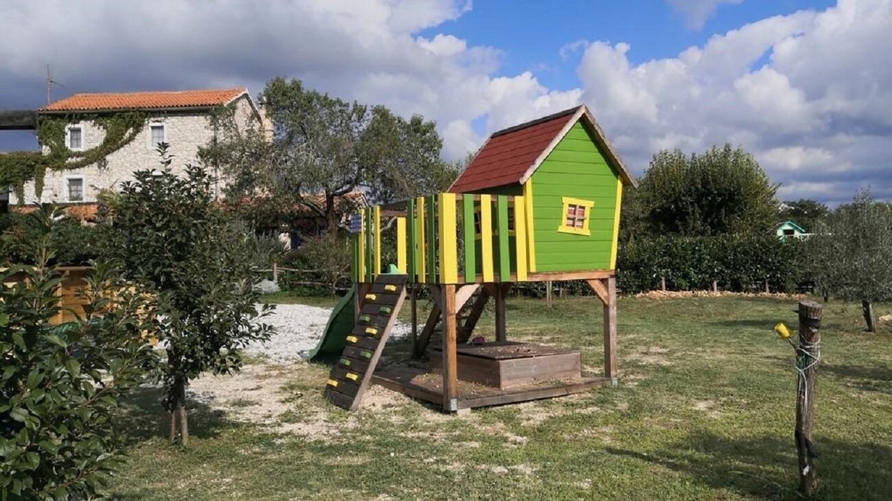 Photo of Others in Vardica