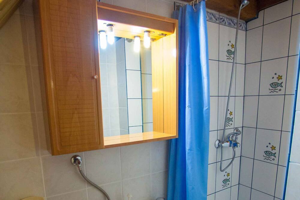 Photo of Bathroom in Orlec
