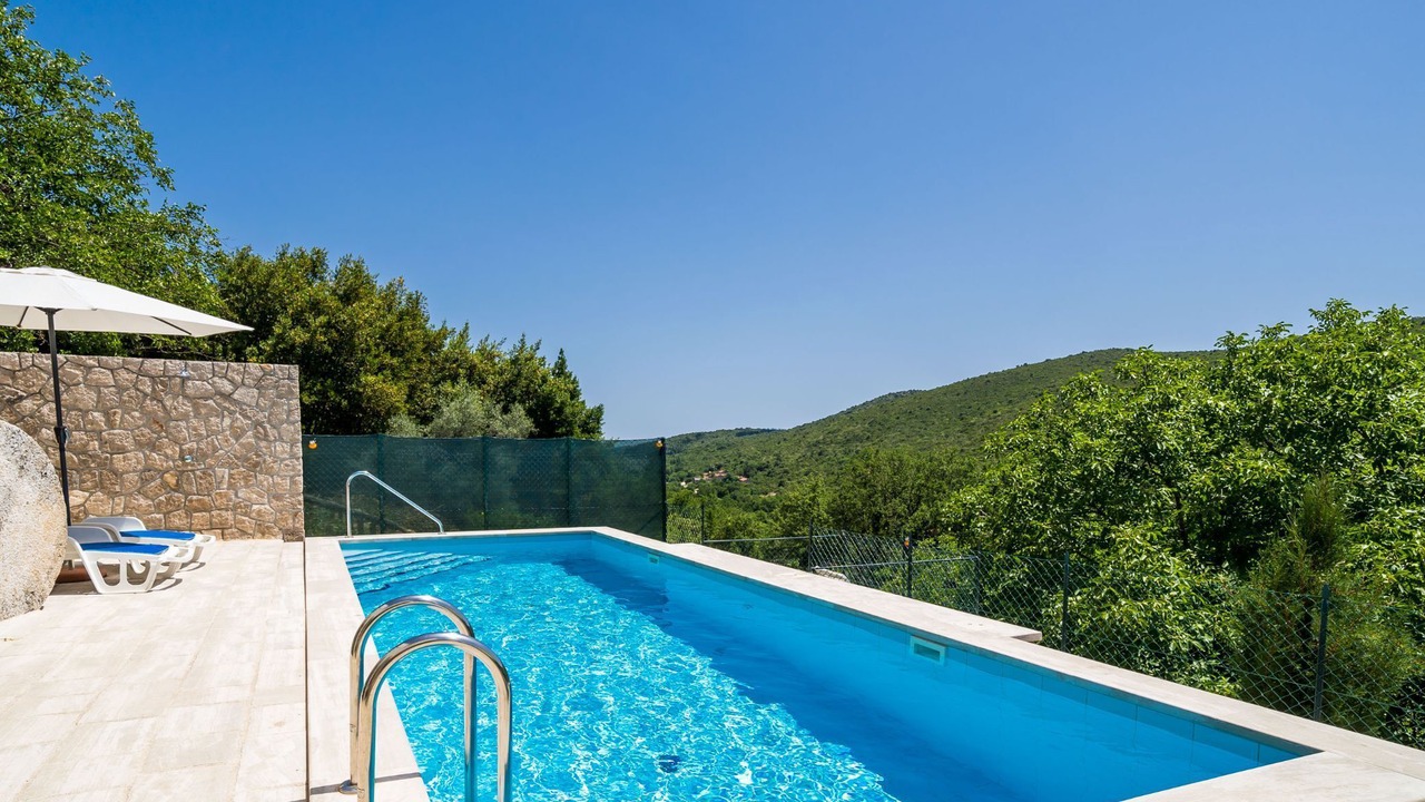 Photo of Outdoor in urinici