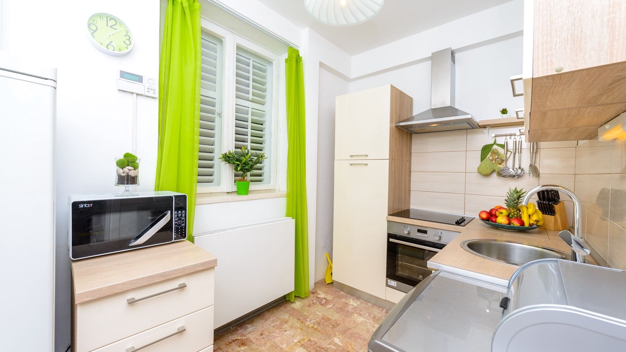 Photo of Kitchen in Pile
