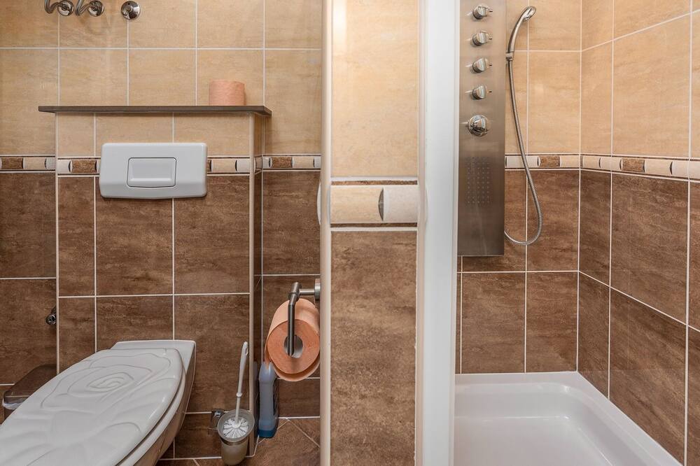 Photo of Bathroom in Kastel