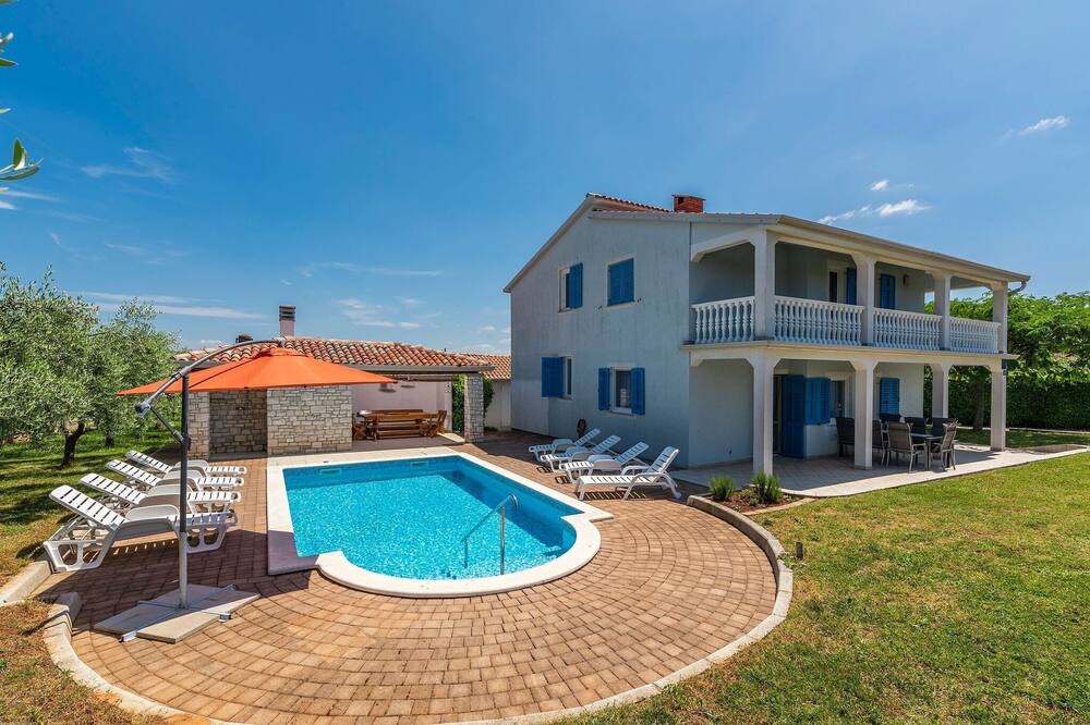 Photo of Outdoor in Kastel