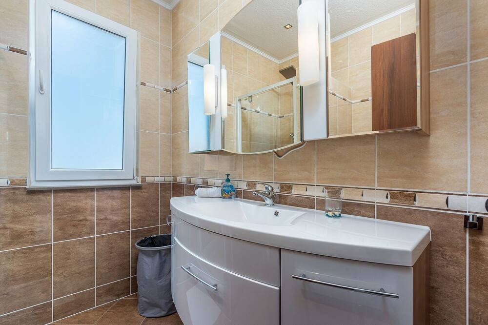 Photo of Bathroom in Kastel