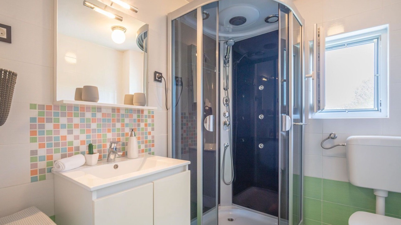 Photo of Bathroom in Fuzine