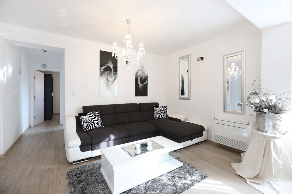 Photo of Livingroom in Sukosan