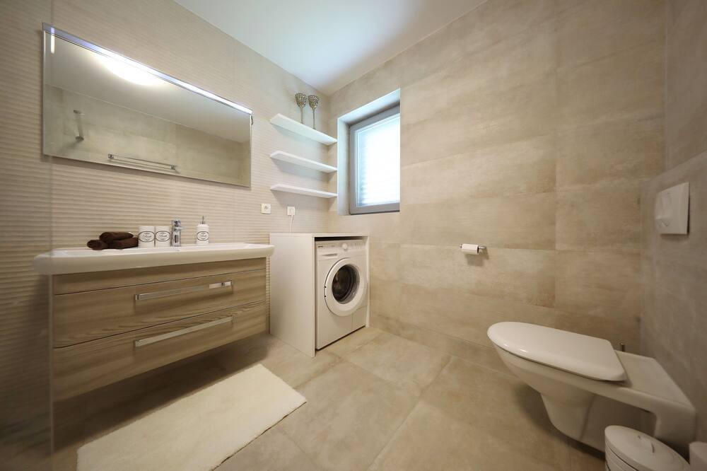 Photo of Bathroom in Sukosan