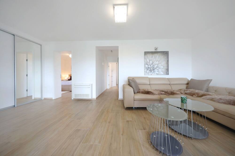 Photo of Livingroom in Sukosan