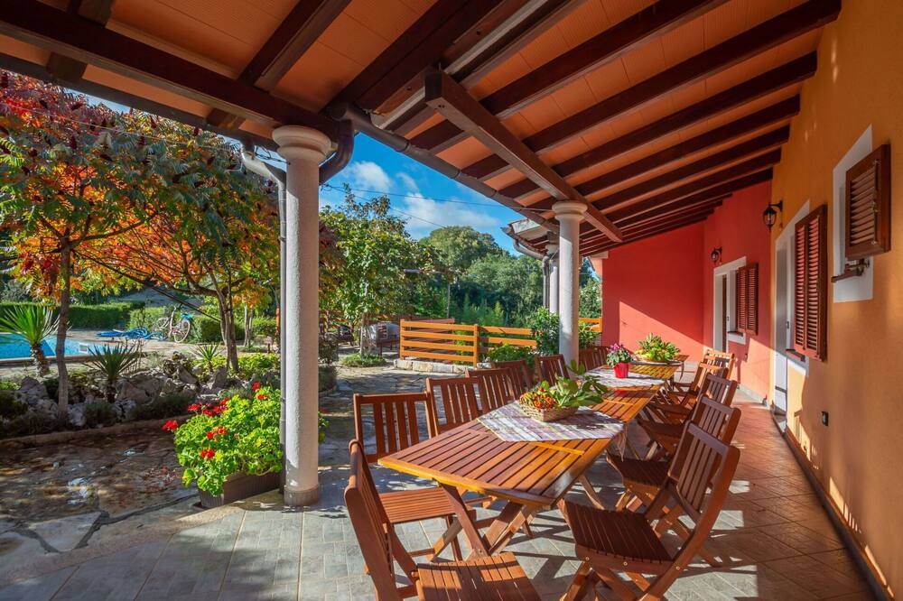Photo of Outdoor in Laginji