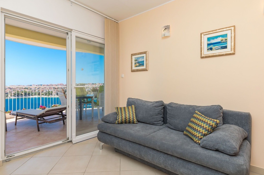 Photo of Livingroom in Okrug Gornji