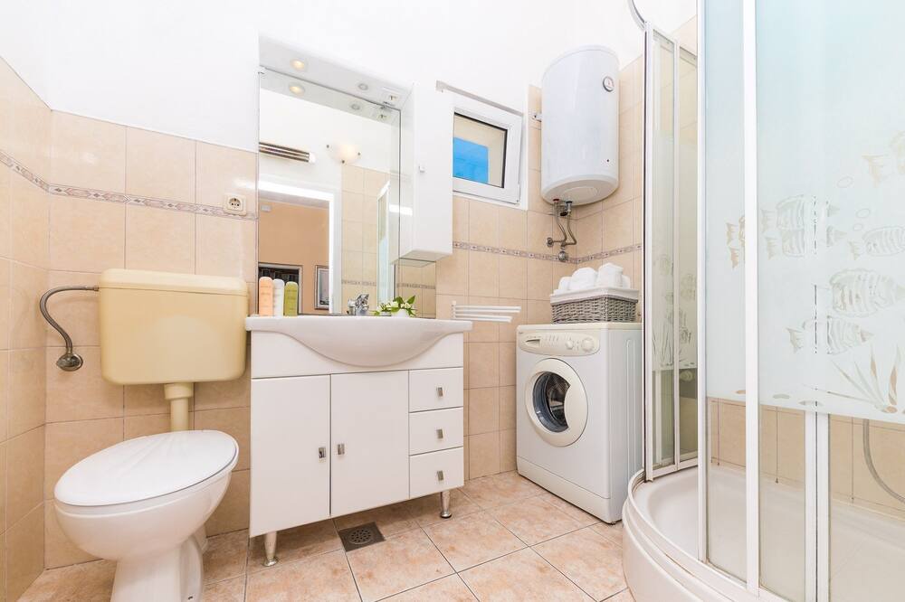 Photo of Bathroom in Okrug Gornji