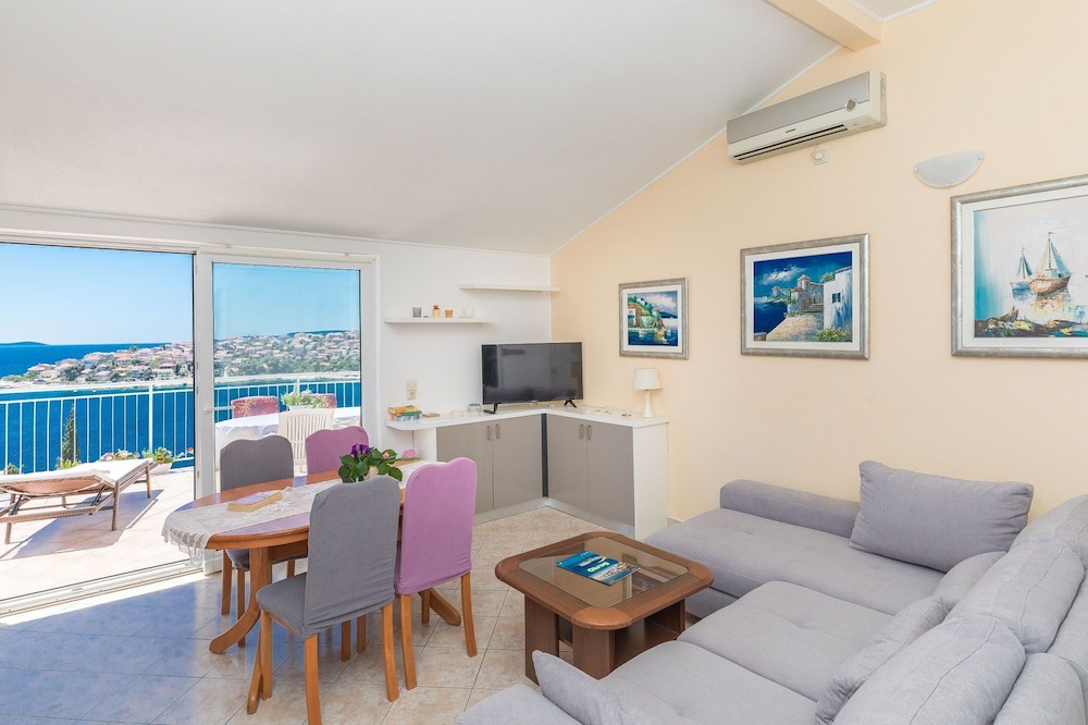 Photo of Livingroom in Okrug Gornji