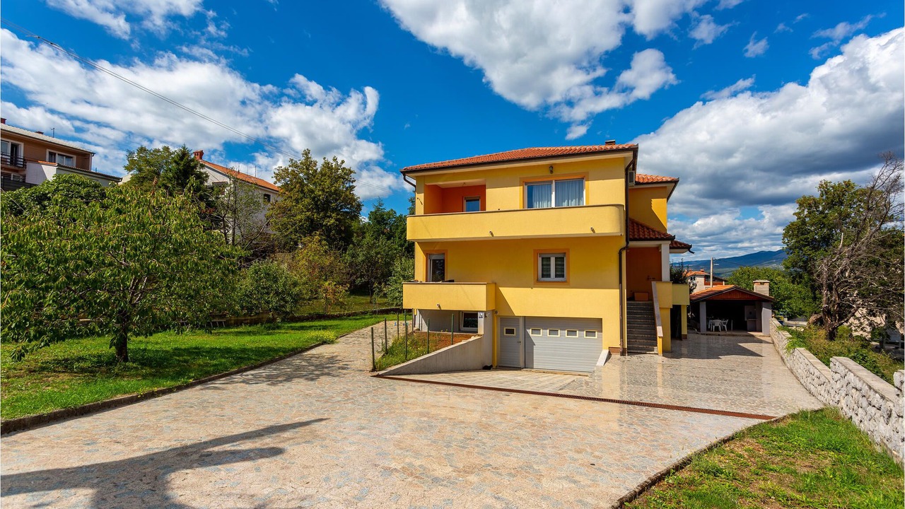 Photo of Outdoor in Buzdohanj